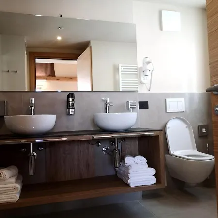 Garni Al Silvestri Vei Hotel