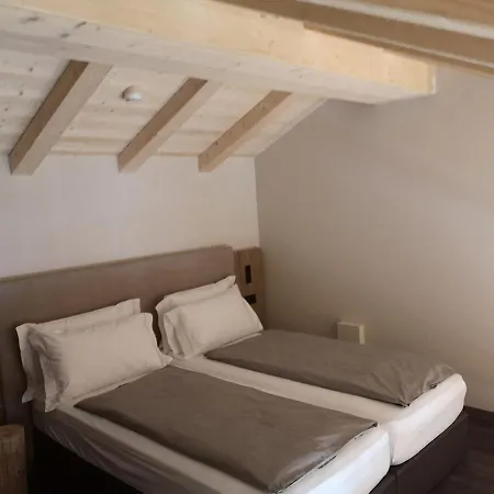 Garni Al Silvestri Vei Hotel 2*